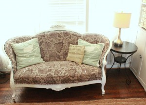 Cottage Living Room Shabby Couch